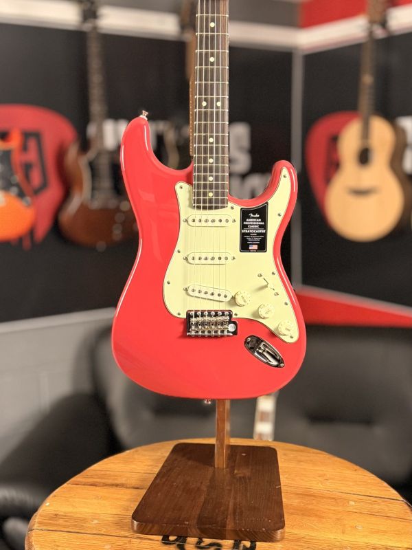 New American Professional Classic Stratocaster®