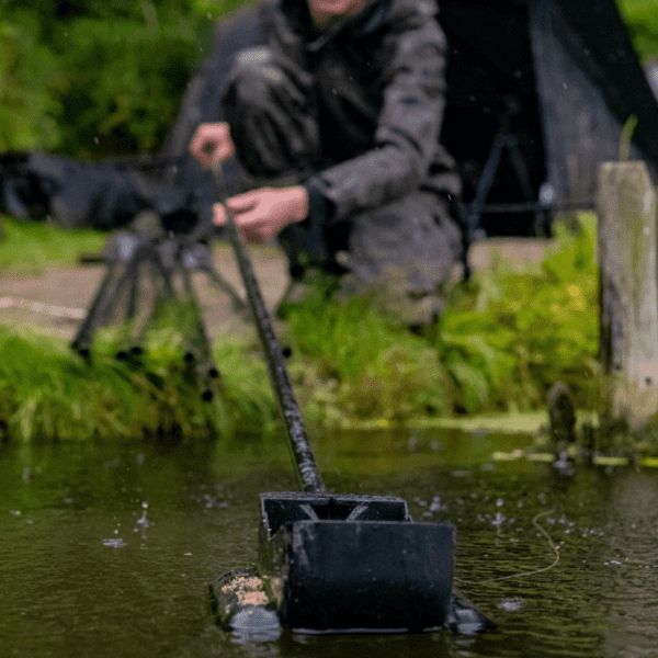 Nash Bushwhacker 15m Baiting Pole System