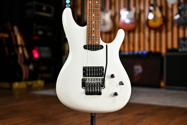 Ibanez Joe Satriani JS140 in White