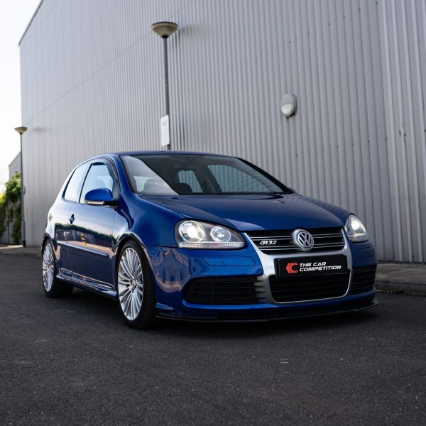 Win This Volkswagen Golf R32 + £2,000