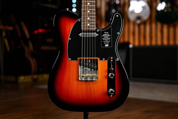 Fender American Professional Classic Telecaster in 3-Colour Sunburst
