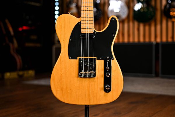 Fender Lite Ash Telecaster in Blonde