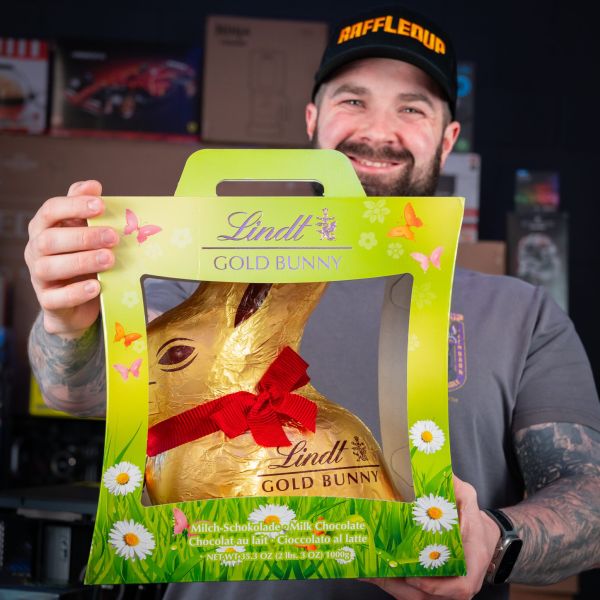 LINDT GOLD BUNNY MILK CHOCOLATE 1KG!