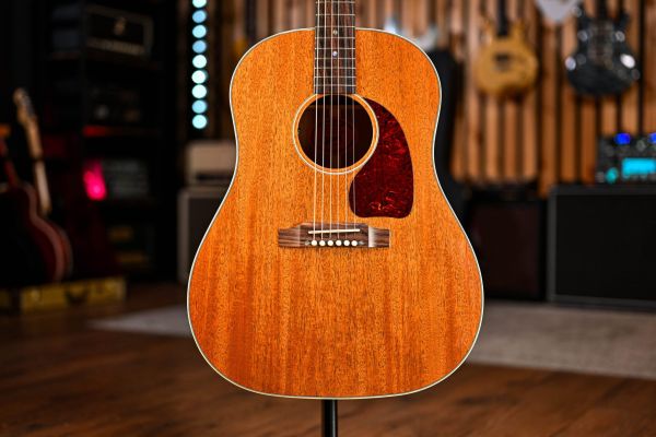 Gibson Custom Shop J-45 Limited Edition “Genuine Mahogany”