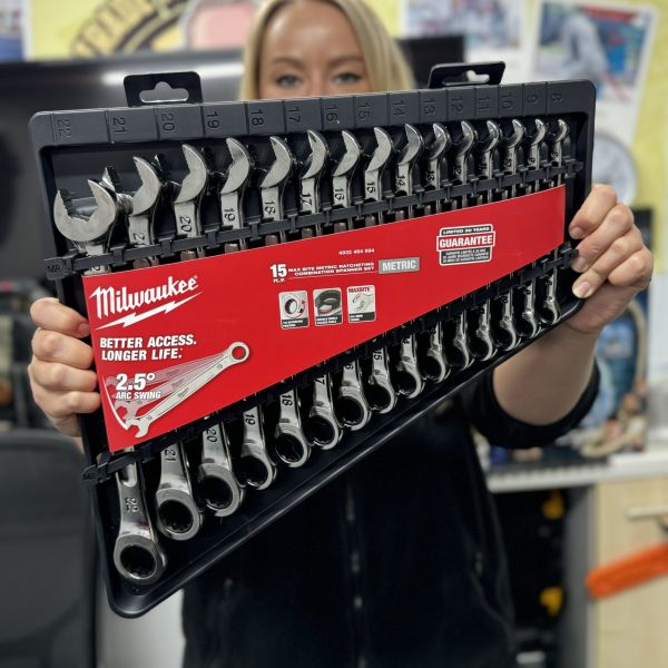 Milwaukee 15pc MaxBite Ratcheting Combination Spanner Set