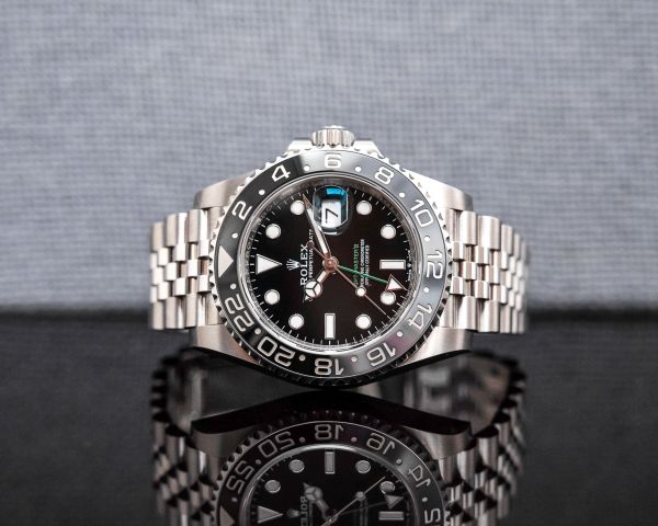 Win This Rolex GMT Master II "Bruce Wayne"!