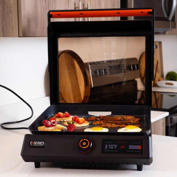 Blackstone E-Series 17in Tabletop Electric Griddle with Hood