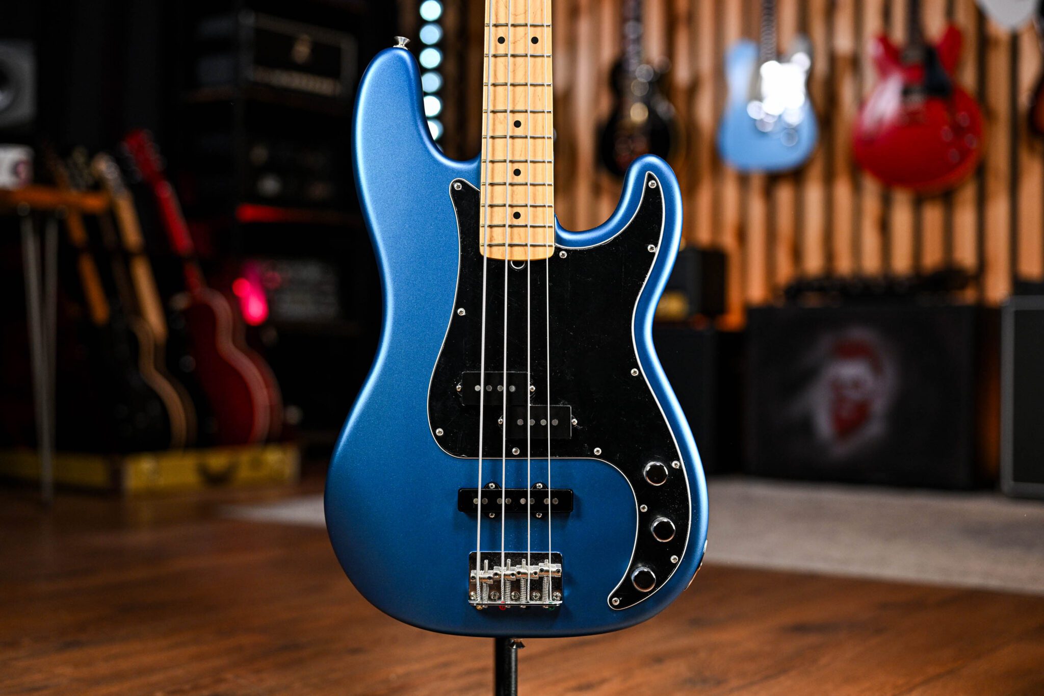 Fender American Performer Precision Bass Satin Lake Placid Blue