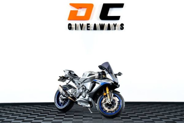 2017 Yamaha R1M u0026 £1,000 or £10,000 Tax Free