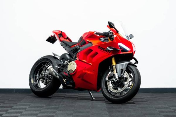 Ducati Panigale V4S u0026 £1,000 or £15,000 Tax Free