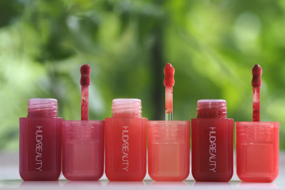 Win a Huda Beauty Blush