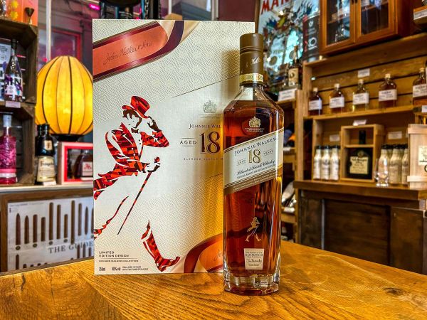 Johnnie Walker 18 Year Old – Richard Malone Limited Edition Gift Pack Blended Scotch Whisky 40% 70cl