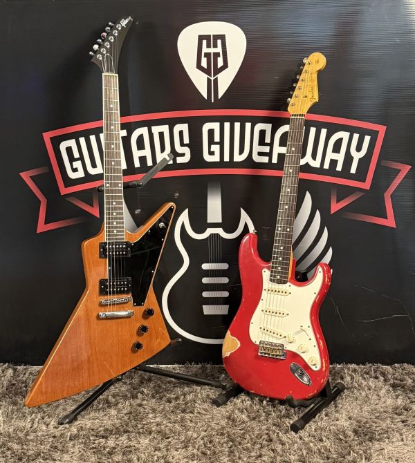 GIBSON OR FENDER ??? YOU CHOOSE !!!