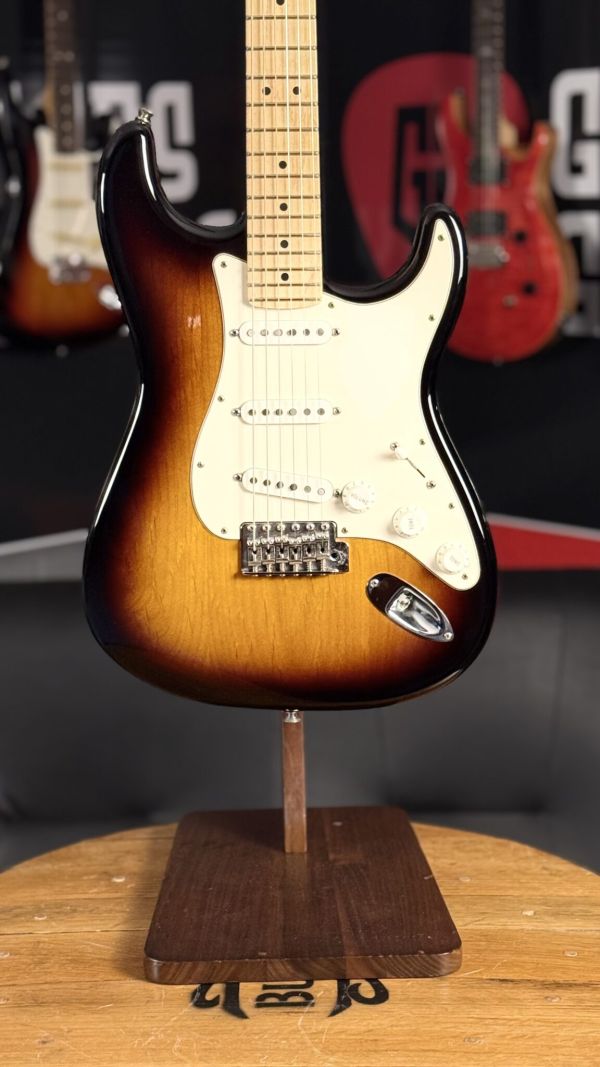 FENDER AMERICAN SPECIAL STRAT WITH CUSTOM SHOP PICKUPS