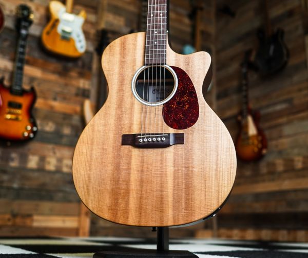 Martin GPC-X2E Electro-Acoustic in Natural